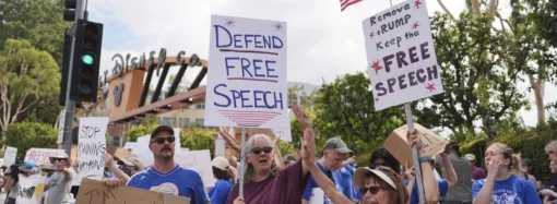 Dolly Parton postpones Las Vegas residency amid health concerns