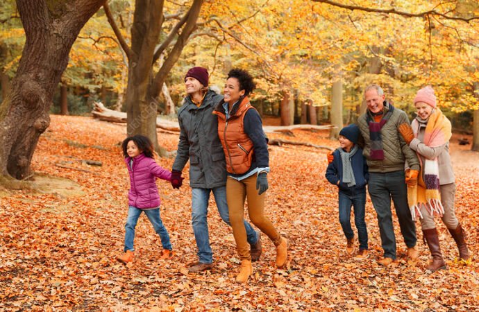 How Gratitude Walks and Mindful Eating Are Shaping a Healthier Thanksgiving
