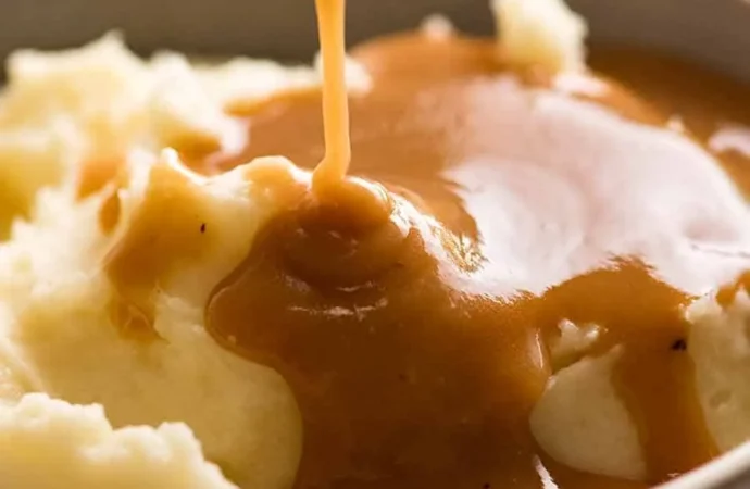 Mashed Potatoes and Gravy: The Velvet Hug of the Thanksgiving Table